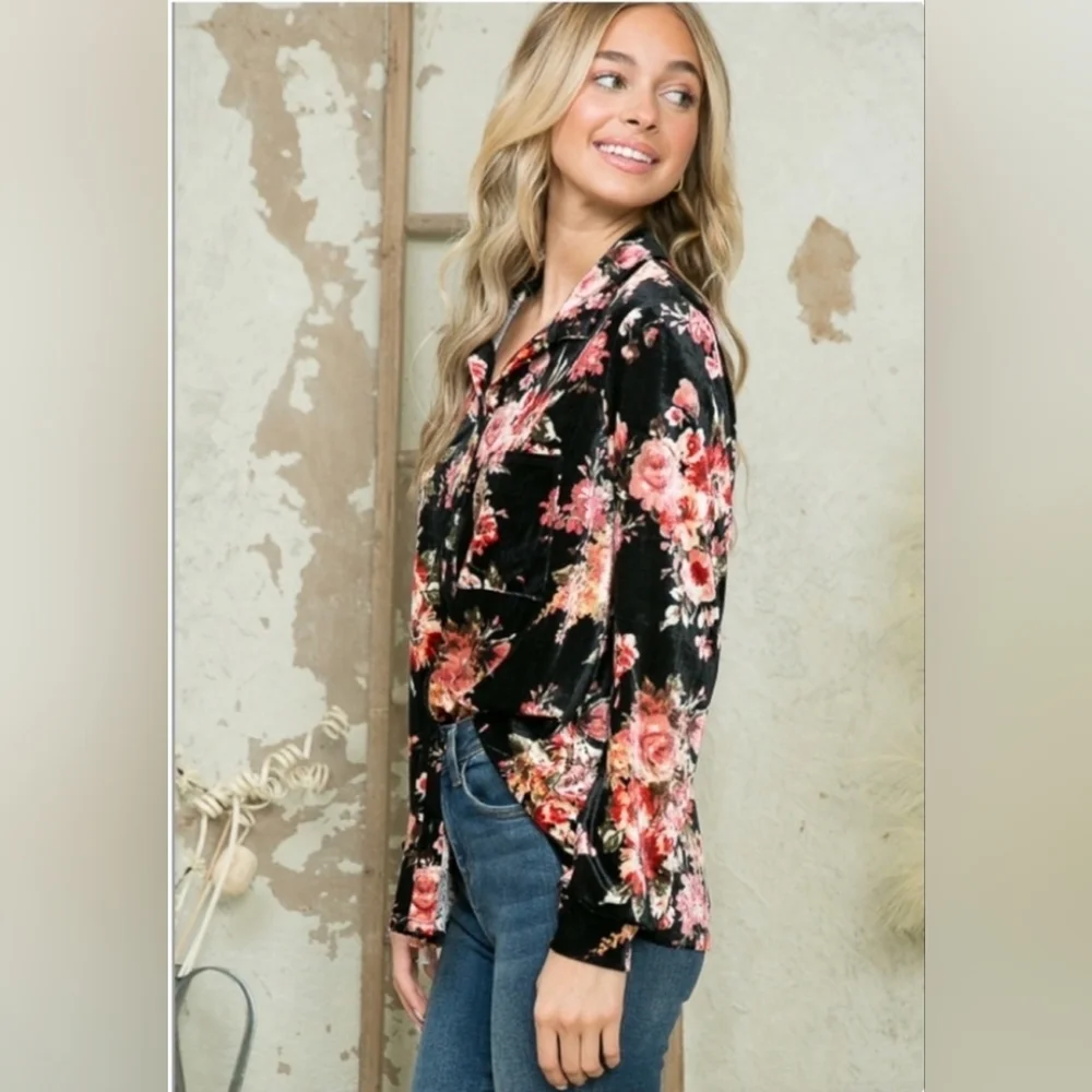 Velvet Button Up with Floral Pattern - Picture 3 of 4